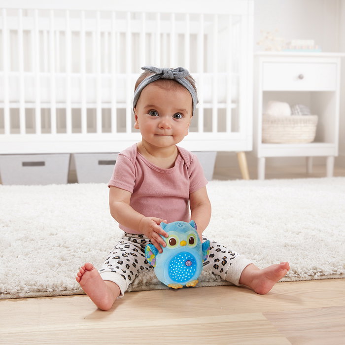 VTech - Projecteur peluche hibou avec étoiles, berceuse pour bébé avec mélodies, détection de pleurs et veilleuse apaisante (réf. 80-566922)
