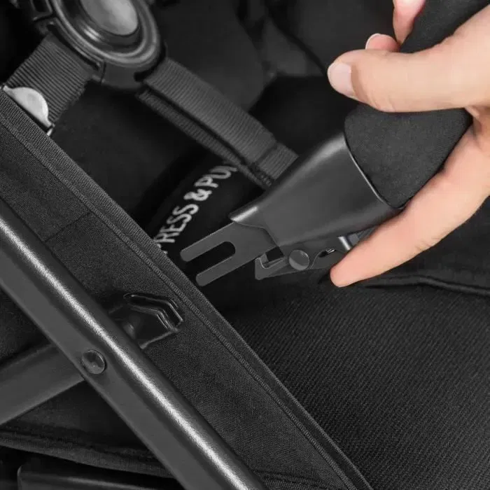 Hauck Rapid 3R - Poussette 3 roues tout-terrain avec pliage à une main, dossier inclinable, pare-soleil UPF 50+ et roues en caoutchouc - Noir