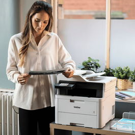 Brother DCP-L3560CDW - Imprimante laser couleur multifonction 3 en 1 avec recto verso automatique, WiFi, Ethernet et écran couleur
