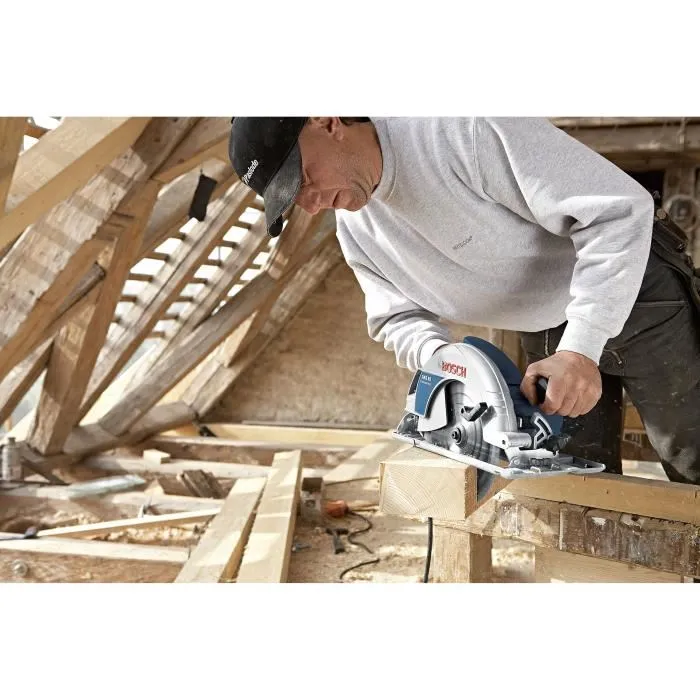 Scie circulaire Bosch Professional GKS 85 2200W - 060157A000 - Capacité de coupe 85 mm, 5000 tr/min, avec lame et butée parallèle