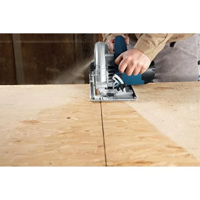 Scie circulaire Bosch Professional GKS 85 2200W - 060157A000 - Capacité de coupe 85 mm, 5000 tr/min, avec lame et butée parallèle