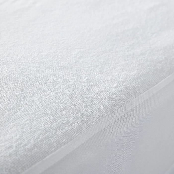 Today Protège matelas imperméable Essential 160 x 200 cm Today Protège matelas imperméable Essential 160 x 200 cm