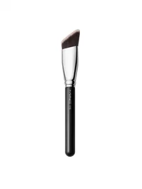 MAC Wedge Foundation Brush 171S