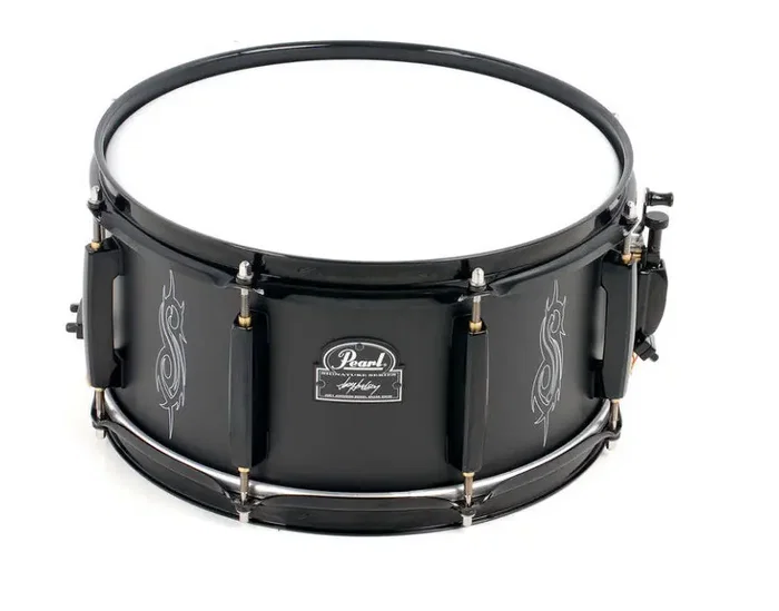 Pearl Caisse Claire 13 x 6.5" Joey Jordison Model - Black Powder (No Logo) Pearl Caisse Claire 13 x 6.5" Joey Jordison Model - Black Powder (No Logo)