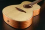 LAG Guitare Acoustique Tramontane 70 Auditorium Naturelle Table Épicéa Massif Caque, 650mm, 20 Frettes, Satiné