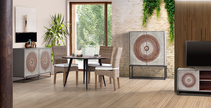 GINER Y COLOMER Table ronde de salle à manger en bois d'acacia massif avec pieds métal noir - Ø 120 cm, H 76 cm - À monter