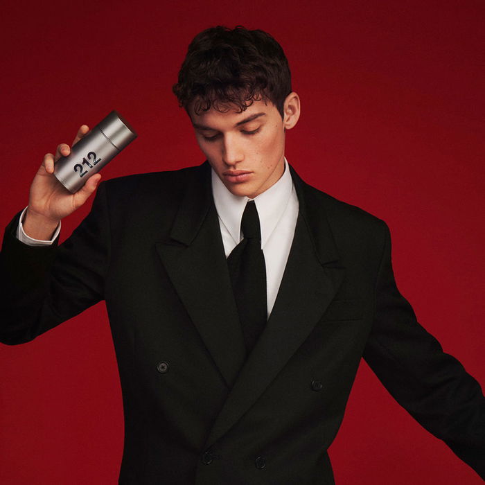 Carolina Herrera Coffret 212 NYC MEN Eau de Toilette 3 pièces Homme 100ml + Baume APRès-Rasage 100ml + Mini Eau de Toilette 10ml