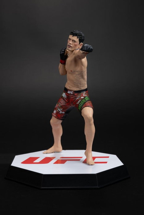 UFC Posed statuette Brandon Moreno 16 cm