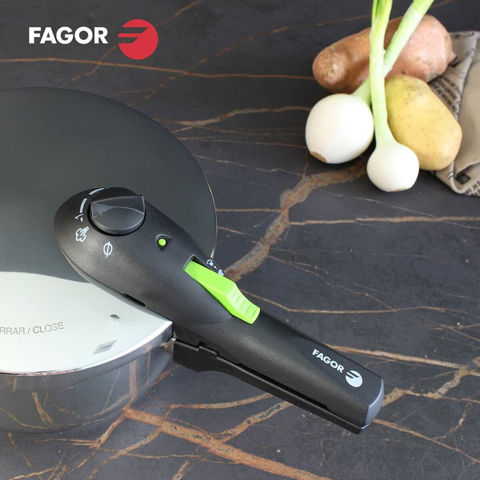 Fagor Cocotte-minute Rapid Xpress 6 L en acier inoxydable Fagor Cocotte-minute Rapid Xpress 6 L en acier inoxydable