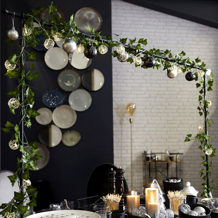 Home Deco Factory Barre Décorative de Table Noire Ajustable Home Deco Factory Barre Décorative de Table Noire Ajustable