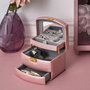 Home Deco Factory Coffret à bijoux 3 niveaux avec miroir, Collection POUR ELLE