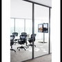 SMS FH 1455 - Support de sol universel pour écran plat jusqu'à 100 kg avec rotation, inclinaison douce et gestion des câbles