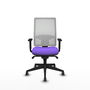 Chaise Horna Synchro 5 positions tissu Violet Maille Blanc Base pyramidale noire Accoudoir 1D Sans appui-tête Roulettes 65mm pour moquette