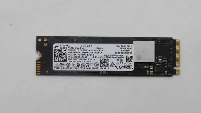 Lenovo SSD M.2 PCIe NVMe 512GB 2280 - Vitesse lecture jusqu'à 2200 Mo/s, technologie QLC, pour applications clientes Lenovo SSD M.2 PCIe NVMe 512GB 2280 - Vitesse lecture jusqu'à 2200 Mo/s, technologie QLC, pour applications clientes