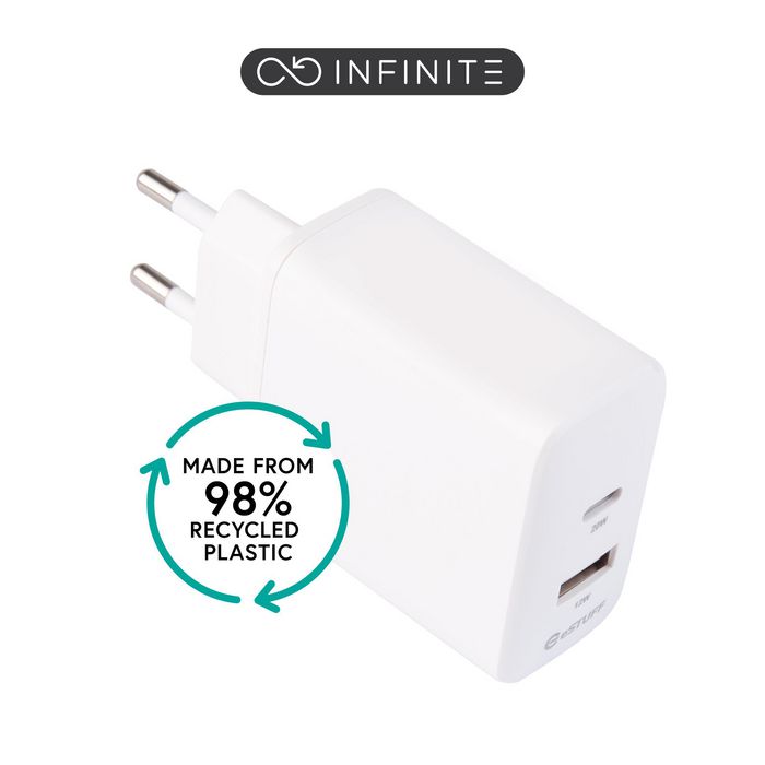 eSTUFF INFINITE Chargeur mural double port USB-C PD 20W + USB-A 12W avec prise EU, blanc, 98% plastique recyclé eSTUFF INFINITE Chargeur mural double port USB-C PD 20W + USB-A 12W avec prise EU, blanc, 98% plastique recyclé