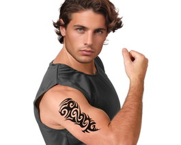 Tatouage adhésif temporaire tribal flamboyant noir pour bras