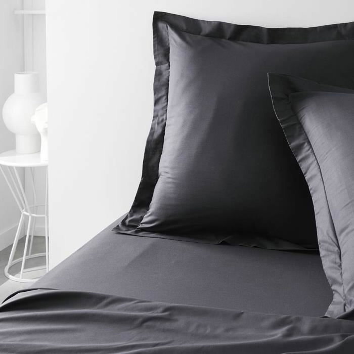 Today Taie d'oreiller Essential 63 x 63+5 cm Noir 100% Coton uni Today Taie d'oreiller Essential 63 x 63+5 cm Noir 100% Coton uni