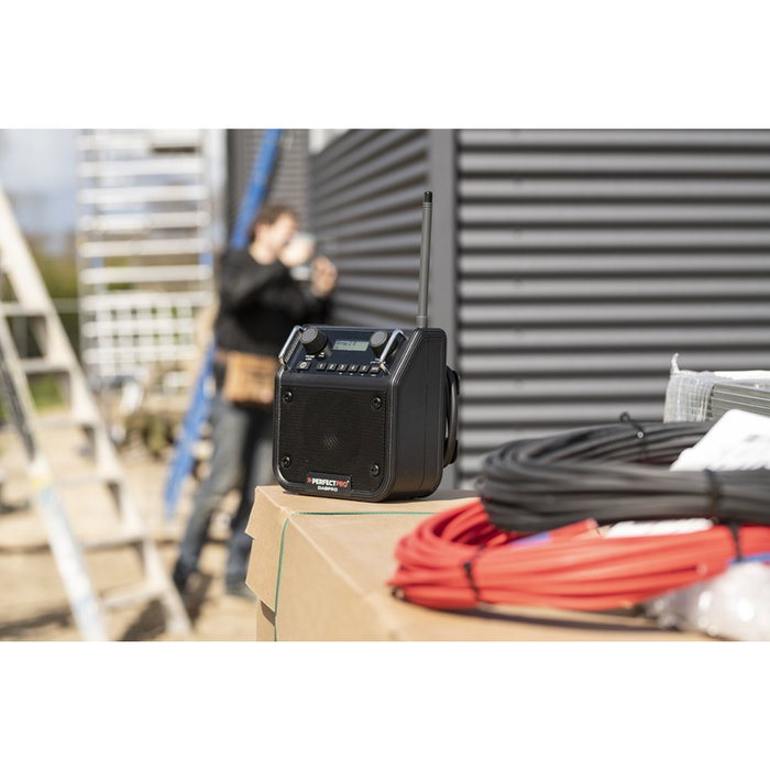 PerfectPro DABPRO Radio de chantier DAB+ et Bluetooth - Noir PerfectPro DABPRO Radio de chantier DAB+ et Bluetooth - Noir