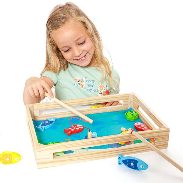 Molto - Jeu de pêche en bois pour enfants - 22 x 22 x 8.5 cm - Âge recommandé : 3 ans - Sans piles - Langues : espagnol, anglais Molto - Jeu de pêche en bois pour enfants - 22 x 22 x 8.5 cm - Âge recommandé : 3 ans - Sans piles - Langues : espagnol, anglais
