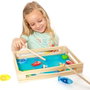 Molto - Jeu de pêche en bois pour enfants - 22 x 22 x 8.5 cm - Âge recommandé : 3 ans - Sans piles - Langues : espagnol, anglais