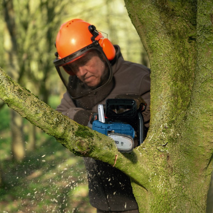 Bosch GKE18V-30 Tronçonneuse sans fil