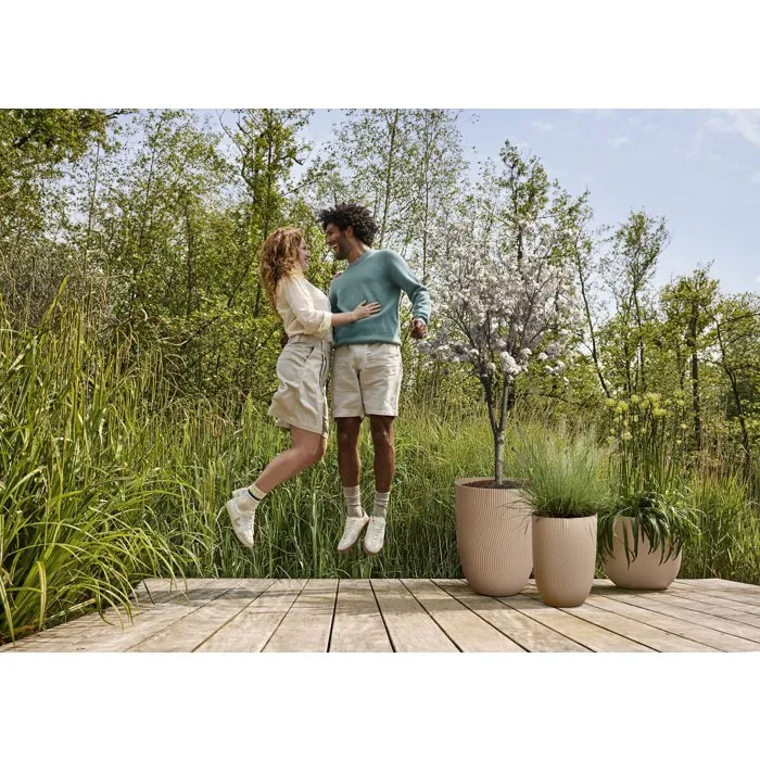 ELHO Pot de fleur haut Sereh Haut 30 - 22 L - Dimensions : 30 x 29.5 x 41 cm (L x B x H) - Marron - Usage balcon, intérieur et extérieur