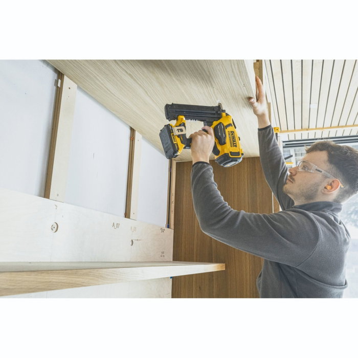 DeWalt DCN210SD2-QW Cloueur à pointes sans fil 18V/2Ah DeWalt DCN210SD2-QW Cloueur à pointes sans fil 18V/2Ah
