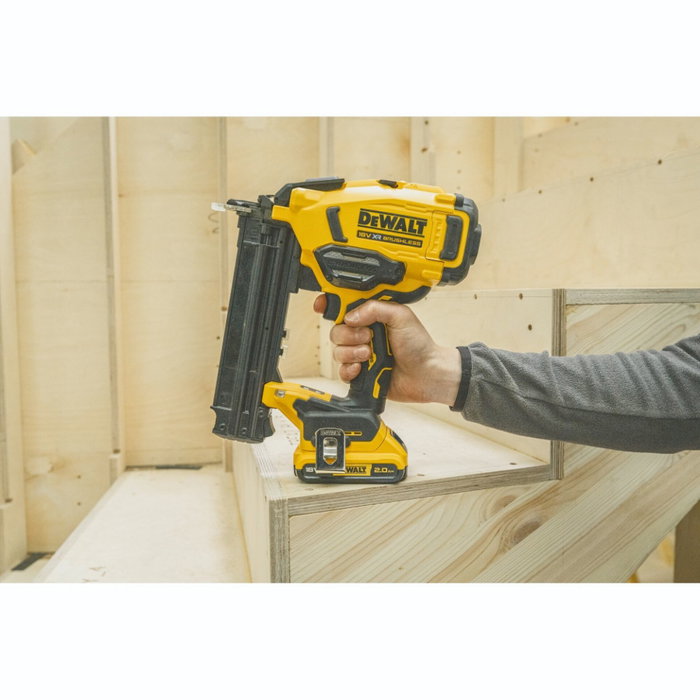 DeWalt DCN210SD2-QW Cloueur à pointes sans fil 18V/2Ah DeWalt DCN210SD2-QW Cloueur à pointes sans fil 18V/2Ah
