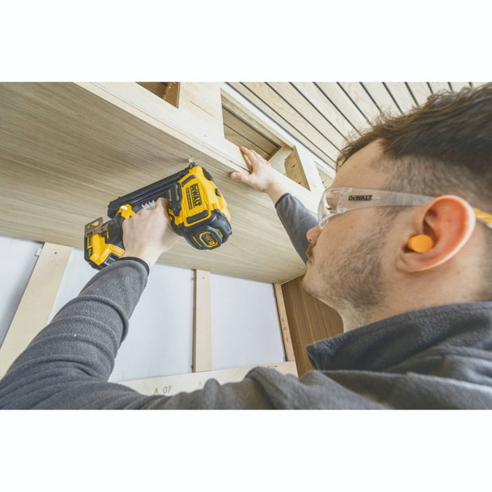 DeWalt DCN210SD2-QW Cloueur à pointes sans fil 18V/2Ah DeWalt DCN210SD2-QW Cloueur à pointes sans fil 18V/2Ah