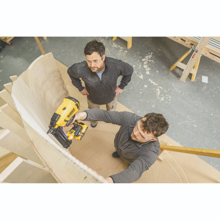 DeWalt DCN210SD2-QW Cloueur à pointes sans fil 18V/2Ah DeWalt DCN210SD2-QW Cloueur à pointes sans fil 18V/2Ah