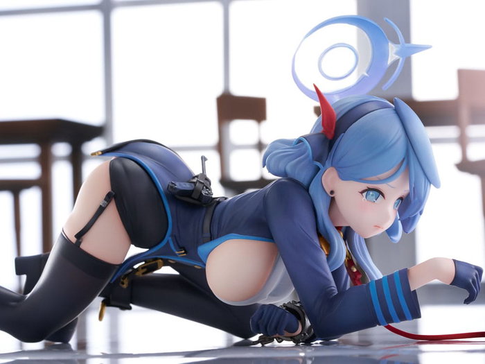 Ami Ami Blue Archive Statuette Ako Memorial Lobby Ver. 1/7