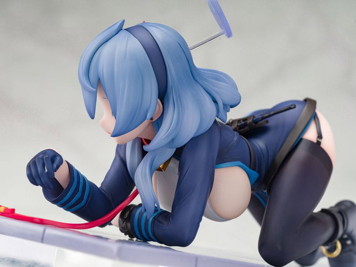 Ami Ami Blue Archive Statuette Ako Memorial Lobby Ver. 1/7