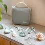 Beaba Trousse de toilette bébé 10 accessoires - Thermomètre, coupe-ongles, peigne, brosse, mouche-bébé - Format compact avec crochet - Vert sauge