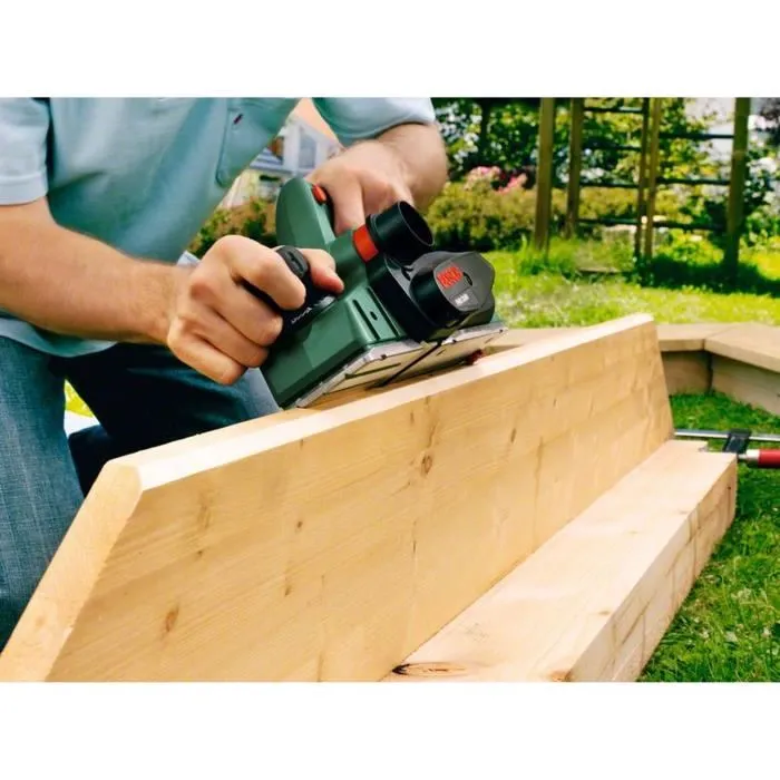 Bosch Rabot PHO 3100, 750W, Compact et Léger pour un Travail sans Fatigue, Haute Qualité de Surface