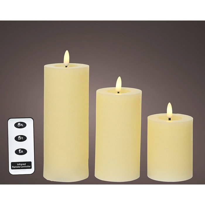 Lumineo Lot de 3 bougies LED en cire beige finition rustique Ø7 cm hauteurs 11.2/15/19 cm avec télécommande Lumineo Lot de 3 bougies LED en cire beige finition rustique Ø7 cm hauteurs 11.2/15/19 cm avec télécommande