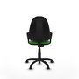 Chaise de bureau Aýna avec mécanisme de contact permanent de base, revêtue de tissu vert. Équipée d'une base en polyamide noir, d'accoudoirs fixes et de roulettes autobloquantes