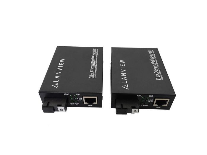 Lanview Convertisseur de média 1-Port SC vers RJ45 10/100/1000Base-T avec contrôle de flux, jusqu'à 20 km Lanview Convertisseur de média 1-Port SC vers RJ45 10/100/1000Base-T avec contrôle de flux, jusqu'à 20 km
