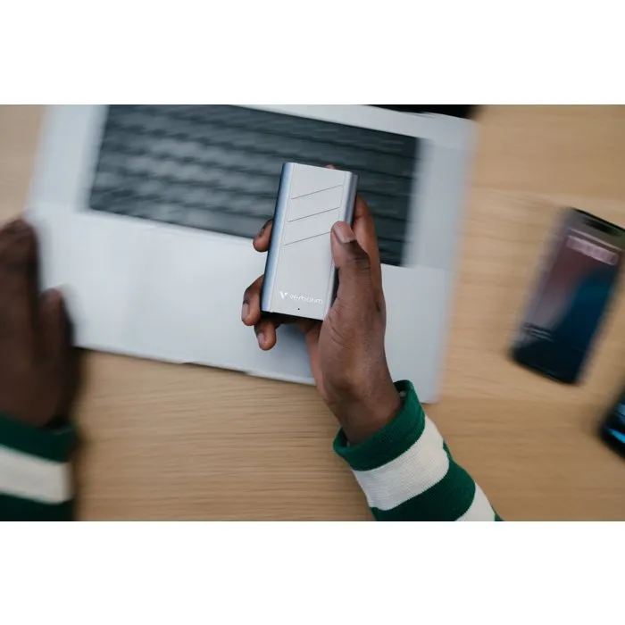 Verbatim SSD externe TurboMetal 1 To - Boîtier métallique robuste avec refroidissement actif pour performances durables