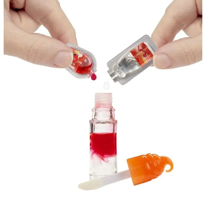 Yummiland Kit Poupée à Gloss Parfumé Cannelle Amber avec 7 Yummis à Collectionner - Poupée, Parfum, Paillettes et Couleur Changeante - Pour Enfants Dès 4 Ans