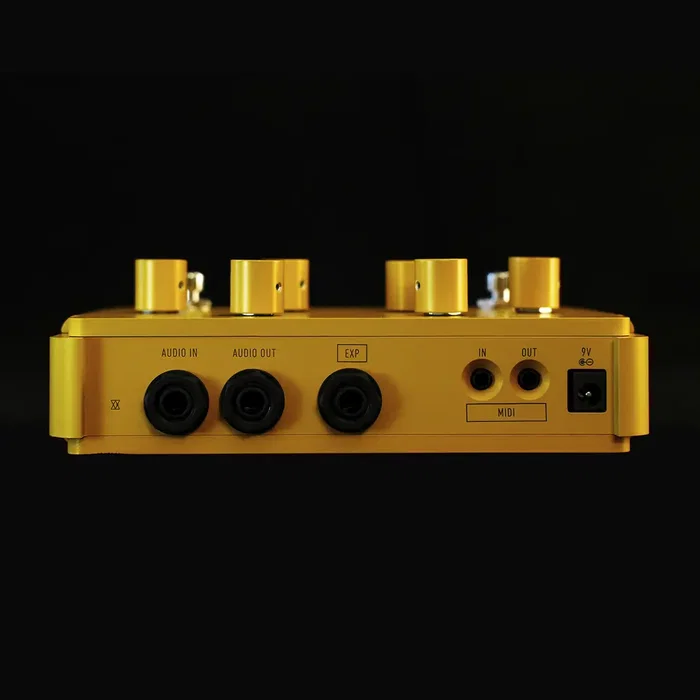 Kernom Moho Fuzz Pédale d'effet analogique avec Analog Morphing Core, EQ Pré/Post, MIDI et 128 presets - Red Dot 2023