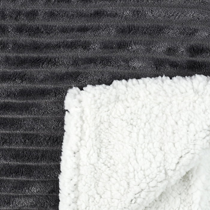 Home Deco Factory Couverture en Flanelle Grise 180x220 cm Home Deco Factory Couverture en Flanelle Grise 180x220 cm