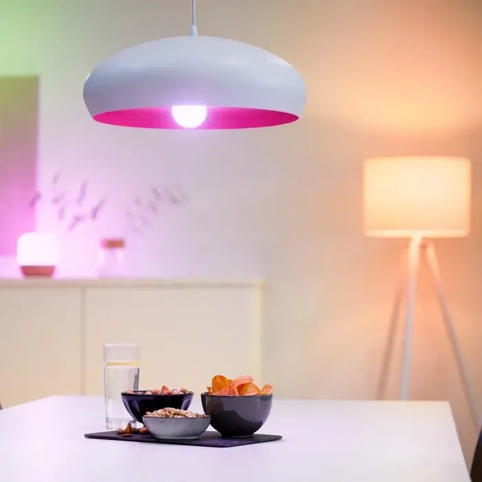 WiZ Ampoule connectée LED couleur, culot E27, 60W équivalent, variateur de couleur et blanc, compatible Wi-Fi et application
