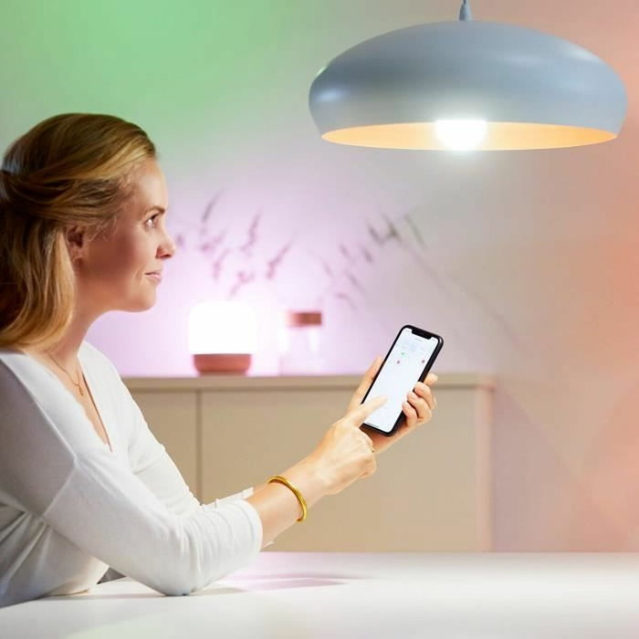 WiZ Ampoule connectée LED multicolore E27 60W