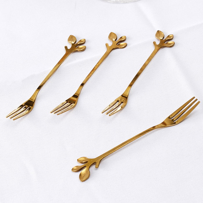 Home Deco Factory Lot de 4 fourchettes à dessert dorées LOUNGE avec détails en forme de feuilles Home Deco Factory Lot de 4 fourchettes à dessert dorées LOUNGE avec détails en forme de feuilles