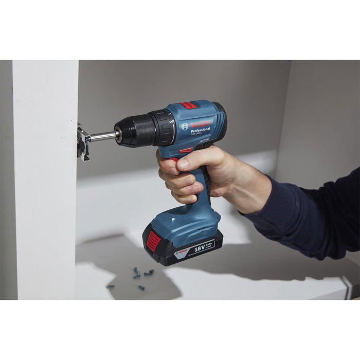 Bosch GSR 18V-45 Perceuse-visseuse sans fil Professional, 2x 2,0Ah, 82 accessoires, L-Case