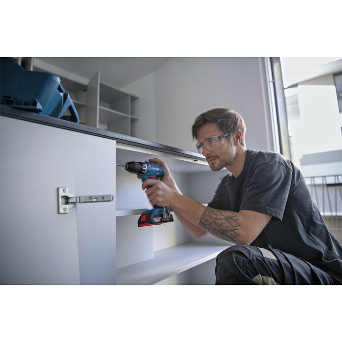 Bosch GSR 18V-45 Perceuse-visseuse sans fil Professional, 2x 2,0Ah, 82 accessoires, L-Case