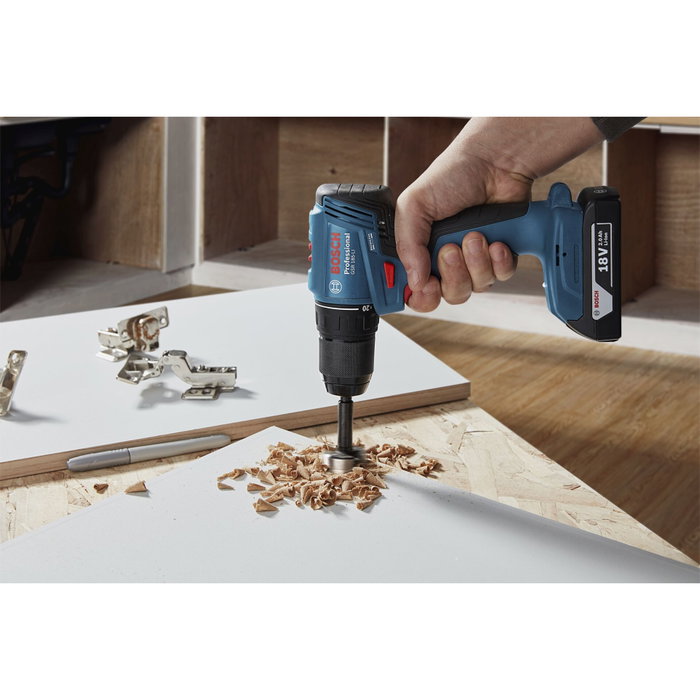 Bosch GSR 18V-45 Perceuse-visseuse sans fil Professional, 2x 2,0Ah, 82 accessoires, L-Case