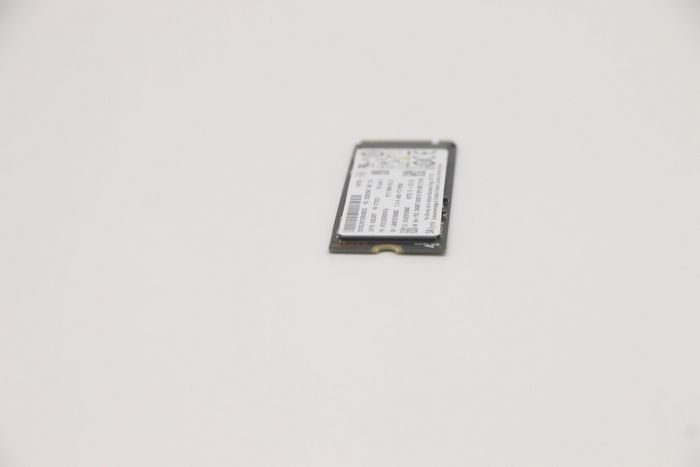 Lenovo M.2 2280 SSD 512 Go PCIe 3.0 x4 Interne Haute Vitesse
