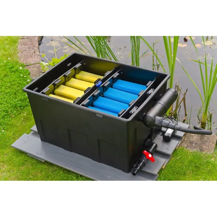 Ubbink SmartClear 12000 BasicSet - Filtre gravitaire pour bassin 12000L (avec poissons) / 24000L, avec stérilisateur UV-C 18W intégré, 2 chambres, 120 litres