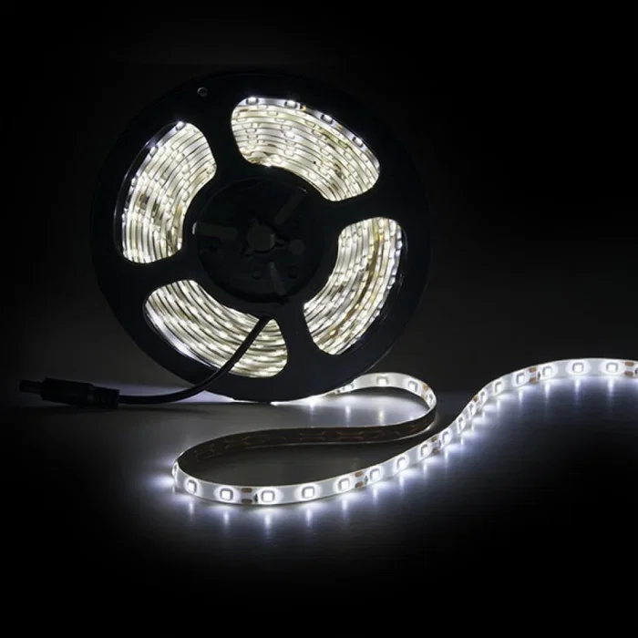 Greenice Ruban LED SMD3528 Blanc Chaud 5m 24W 12VDC IP65 1128Lm 2700K CRI85 300 LEDs